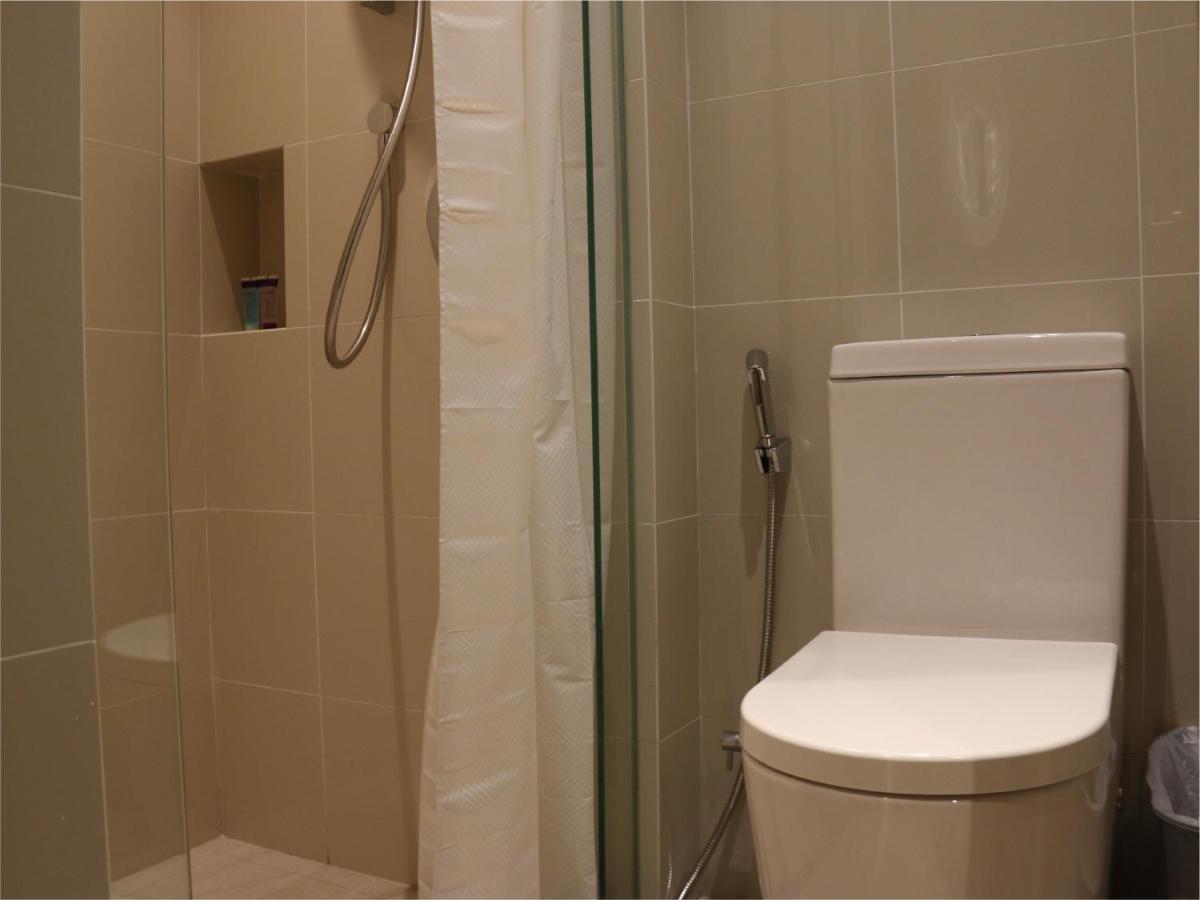 Aqueen Prestige Hotel Jalan Besar Singapore Exterior foto
