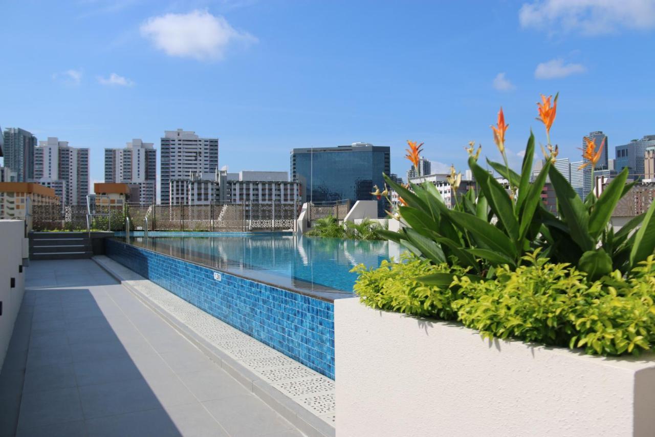 Aqueen Prestige Hotel Jalan Besar Singapore Exterior foto