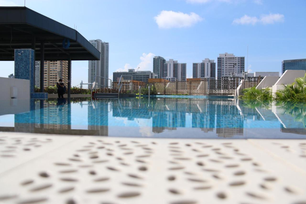 Aqueen Prestige Hotel Jalan Besar Singapore Exterior foto